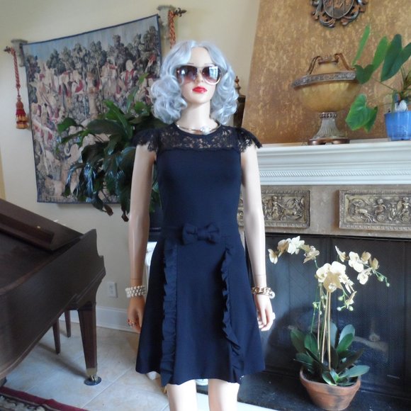 Red Valentino Black Front Ruffle A-Line Dress w/Lace Detail Size 2 - Picture 2 of 14